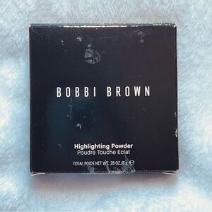 BOBBI BROWN Highlighting Powder in Peach Glow